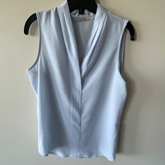 Sleeveless Top - Picture 1 of 6